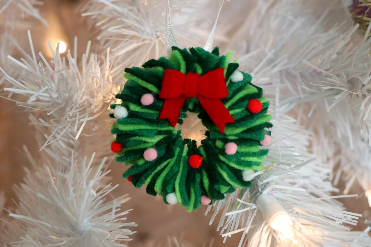 shop for Christmas ornaments online
