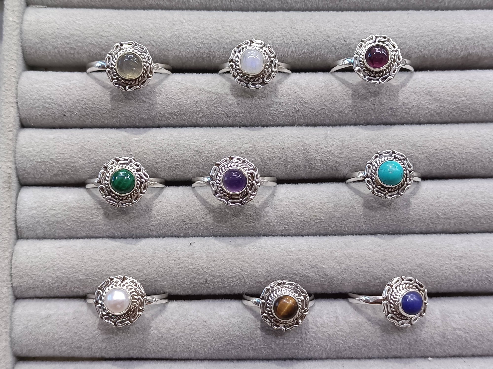 Sterling Silver Rings in Today’s Trendscape